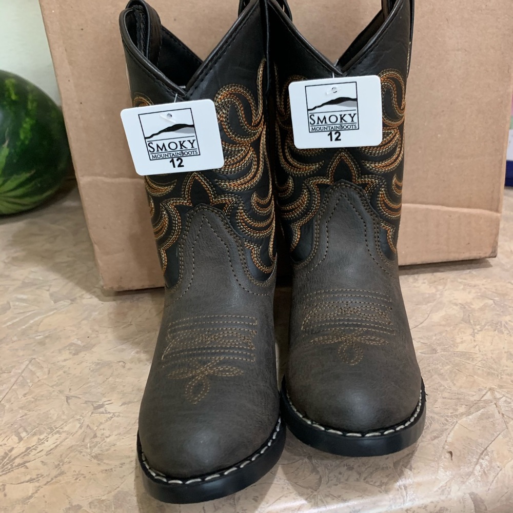 Boy cowboy boots size 12